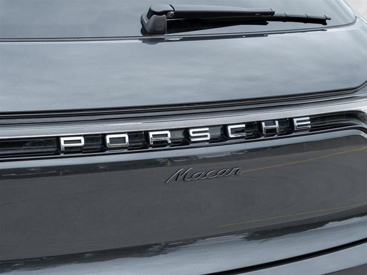 2026 Porsche Macan AWD Premium Pkg Plus 20 Macan S Wheels in Highly P Photo