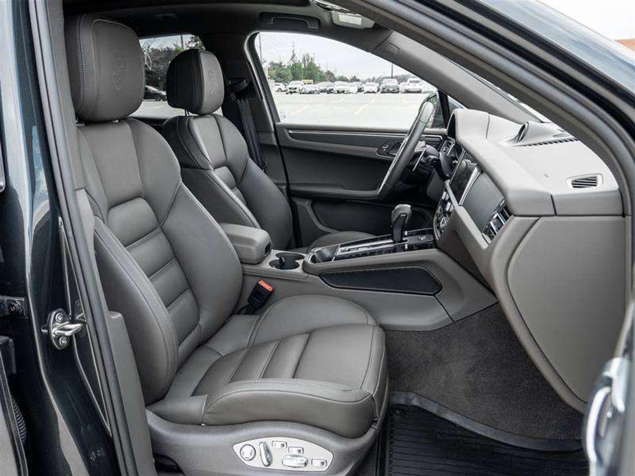 2026 Porsche Macan AWD Premium Pkg Plus 20 Macan S Wheels in Highly Polished Dark Titanium Surround View  Clear LED Ta Photo