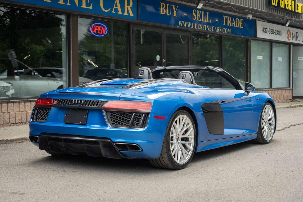 2017 Audi R8 V10 quattro 7A Photo