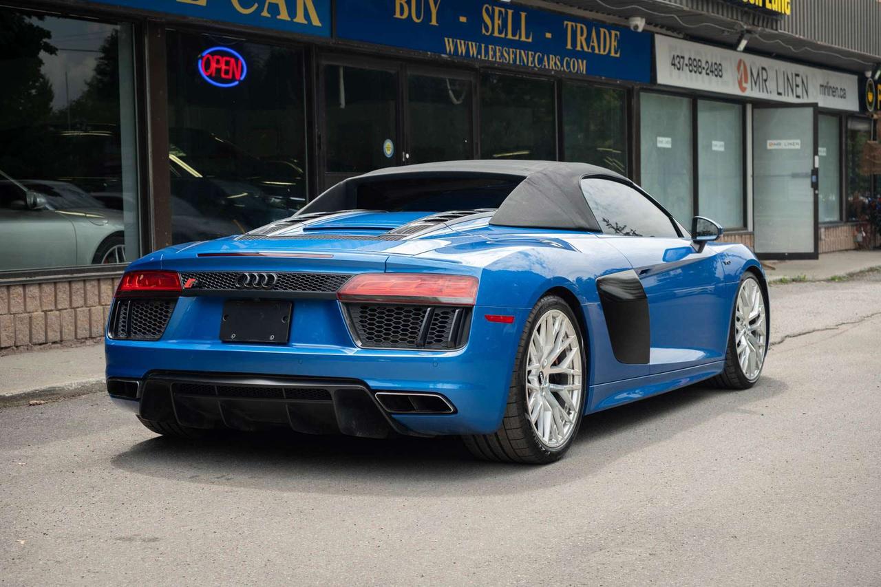 2017 Audi R8 V10 quattro 7A Photo