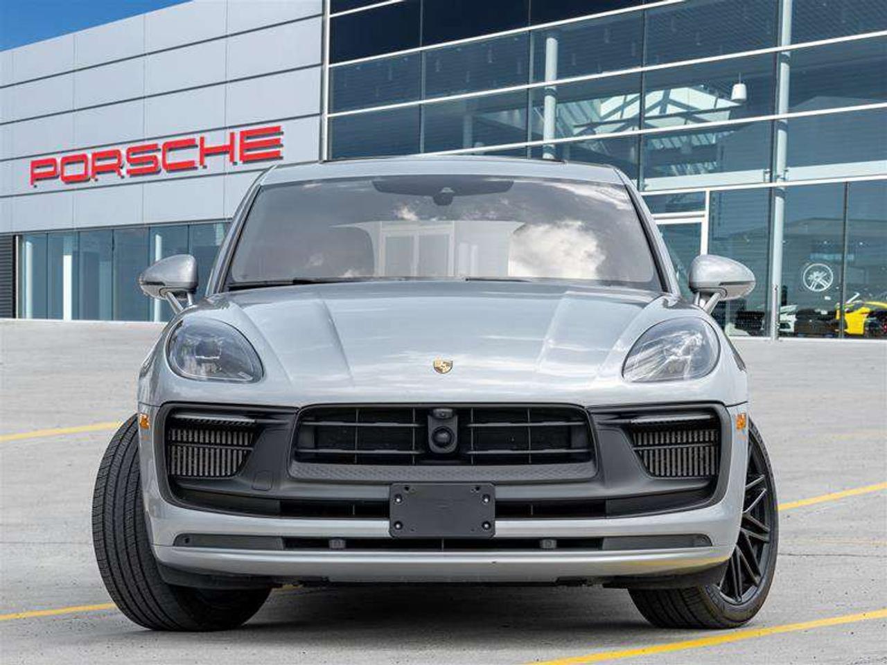 2025 Porsche Macan GTS AWD Premium Pkg Plus Sport Chrono Pkg Porsche Torque Vectoring Plus  Surround View Photo