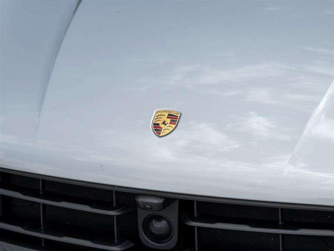 2025 Porsche Macan GTS AWD Premium Pkg Plus Sport Chrono Pkg Porsche Torque Vectoring Plus  Surround View Photo