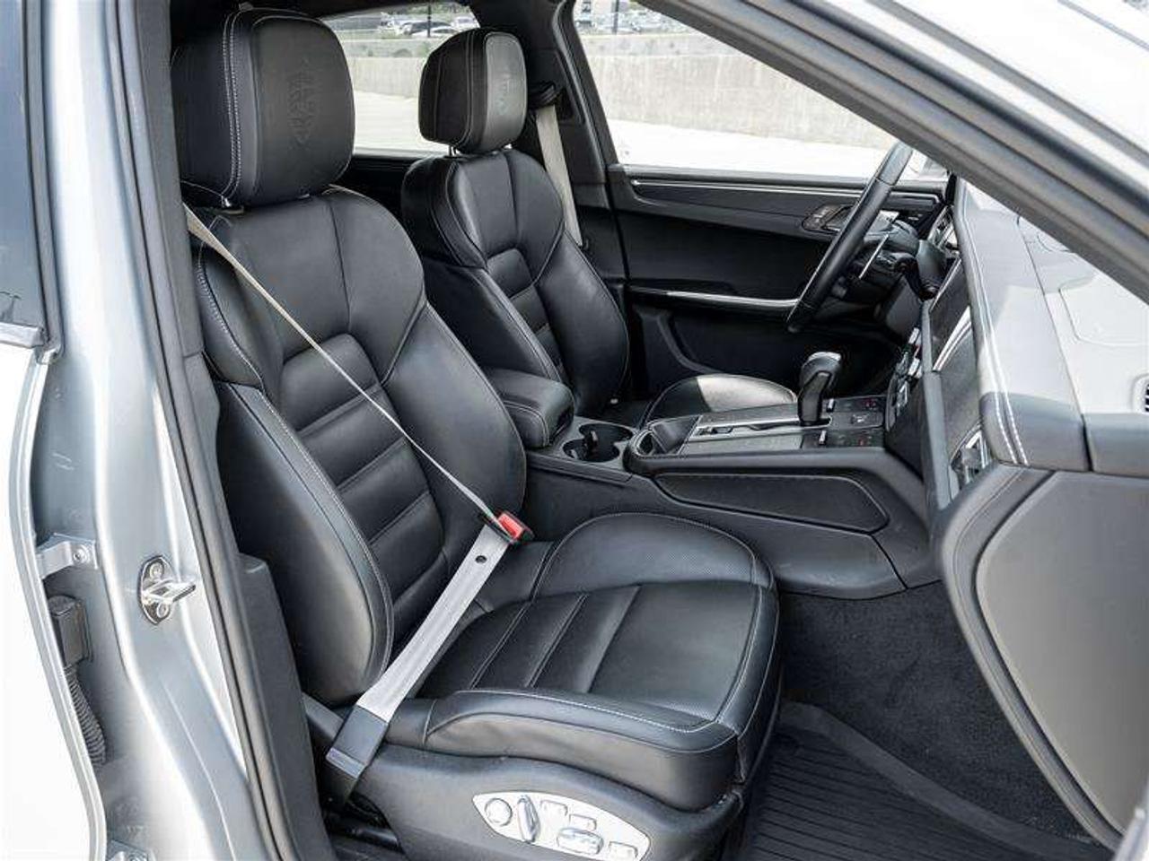 2025 Porsche Macan GTS AWD Premium Pkg Plus Sport Chrono Pkg Porsche Torque Vectoring Plus  Surround View Photo
