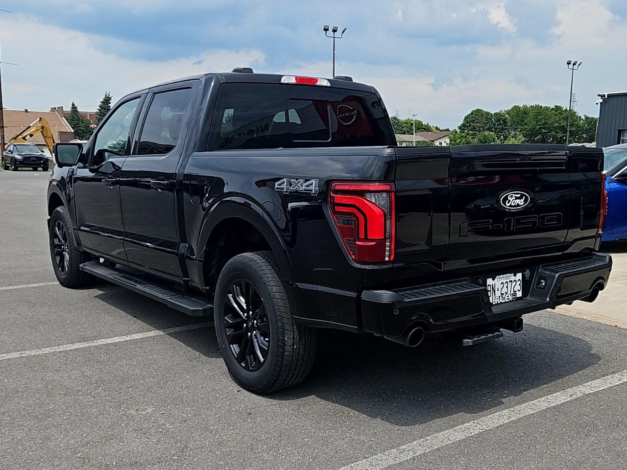 2024 Ford F-150 Lariat 4WD SuperCrew 5.5' Box Photo