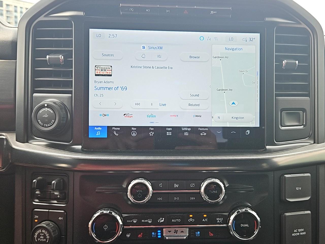 2024 Ford F-150 Lariat 4WD SuperCrew 5.5' Box Photo