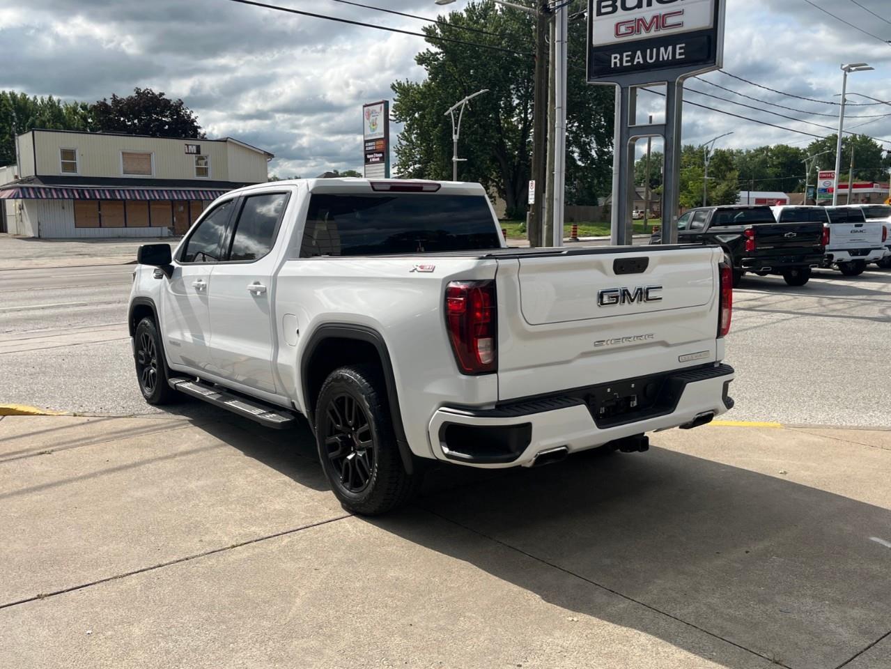 2024 GMC Sierra 1500 Elevation CPO Rates apply @ 0.99%-5.49% OAC Photo