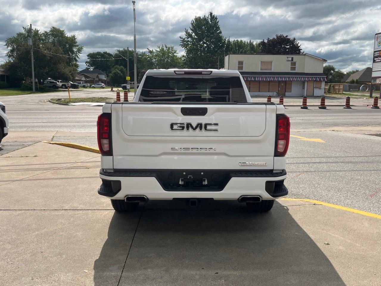 2024 GMC Sierra 1500 Elevation CPO Rates apply @ 0.99%-5.49% OAC Photo