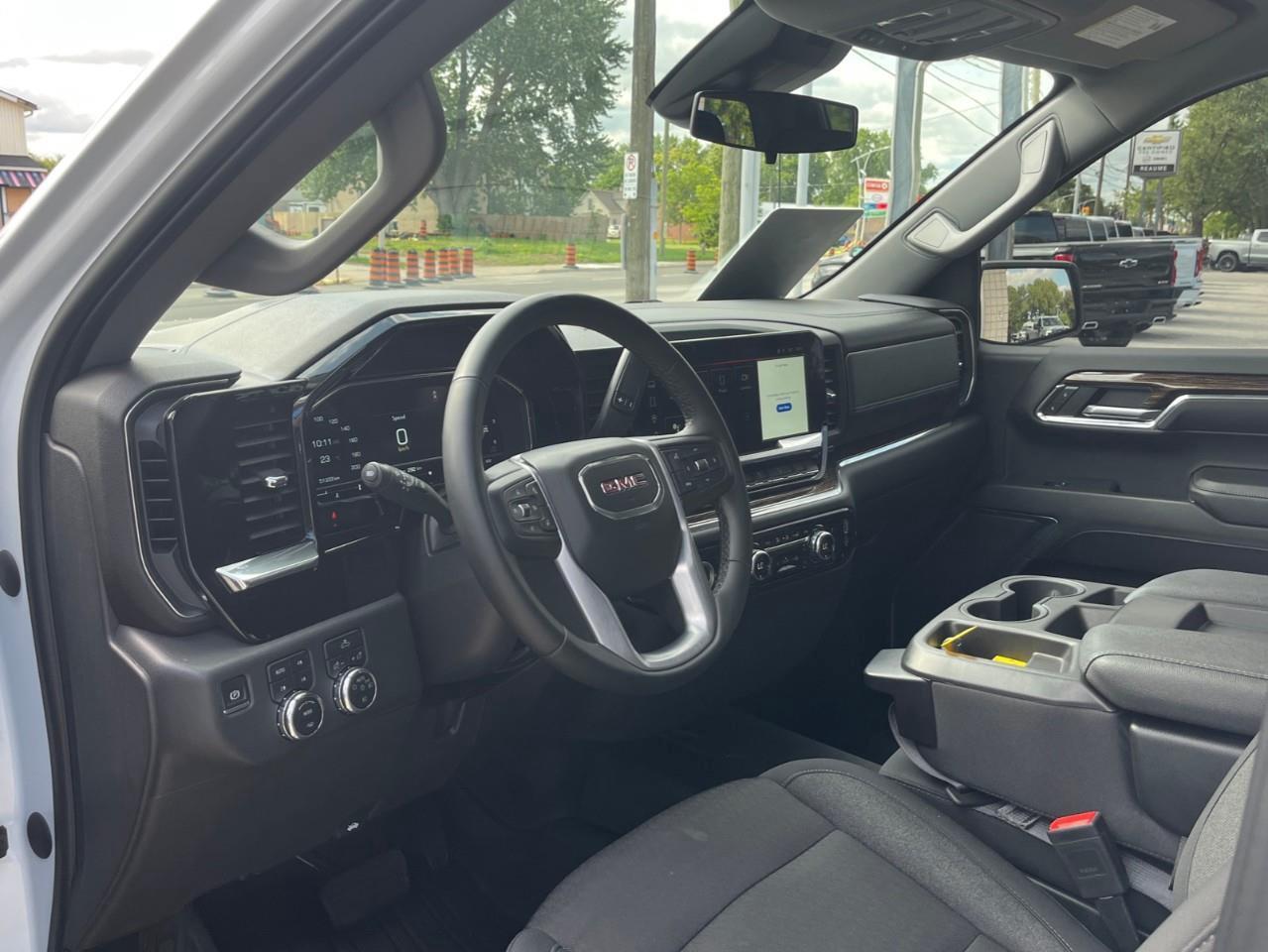 2024 GMC Sierra 1500 Elevation CPO Rates apply @ 0.99%-5.49% OAC Photo