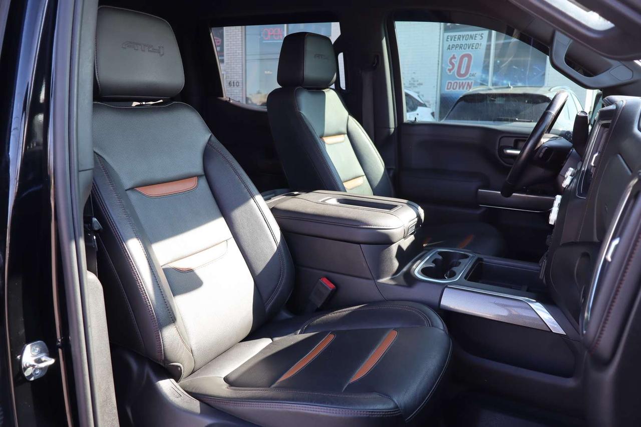 2019 GMC Sierra 1500 AT4 CREW CAB 4WD Photo