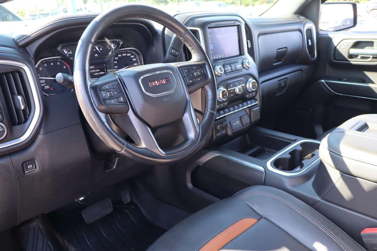 2019 GMC Sierra 1500 AT4 CREW CAB 4WD Photo