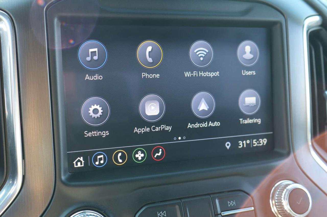 2019 GMC Sierra 1500 AT4 CREW CAB 4WD Photo
