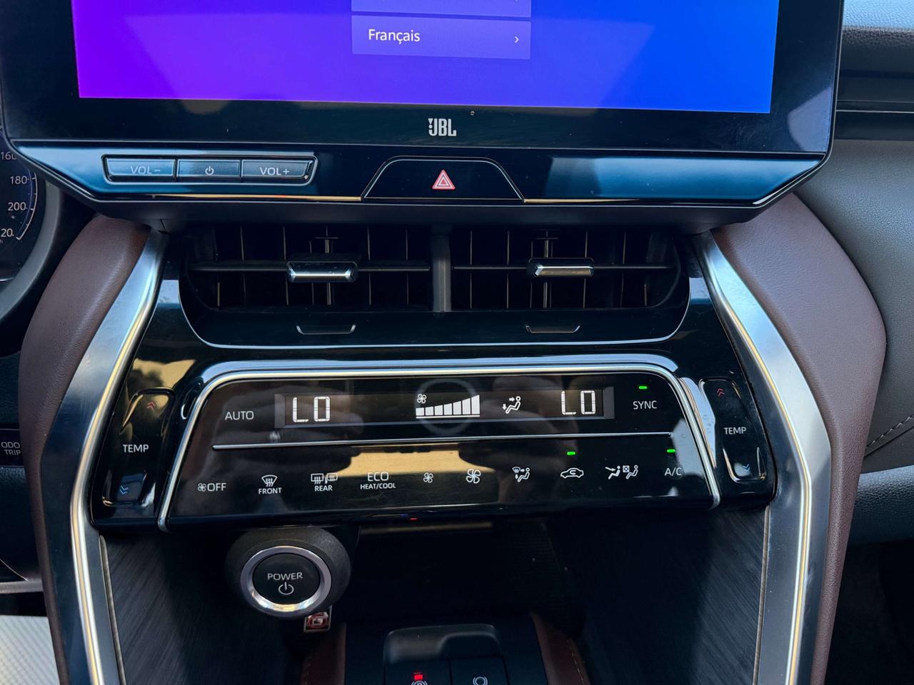 2024 Toyota Venza LIMITED AWD , ONE OWNER, PANORAMIC ROOF, LEATHER Photo