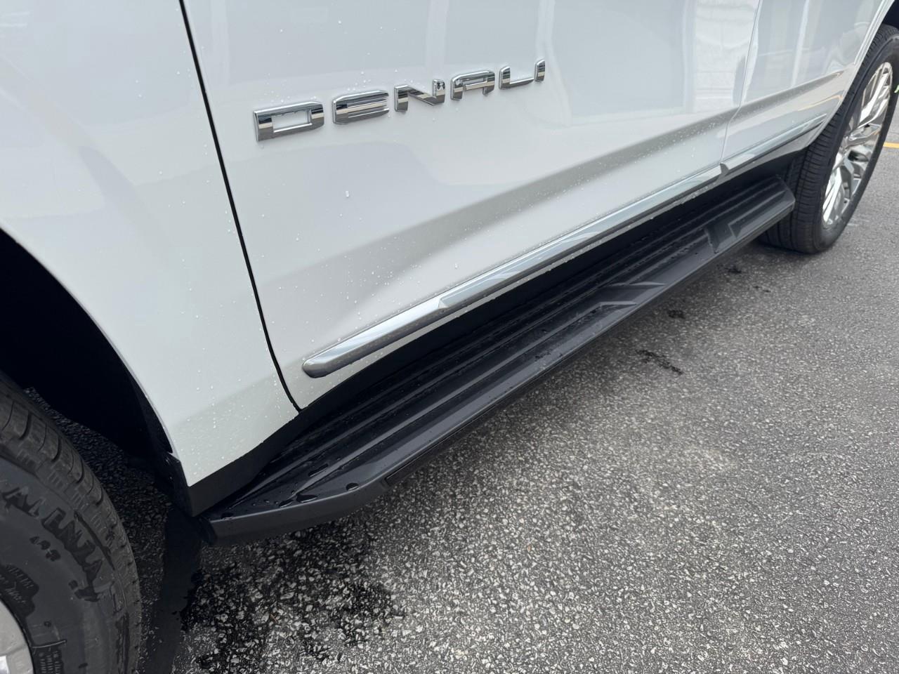 2026 GMC Yukon Denali 4dr 4x4 Photo