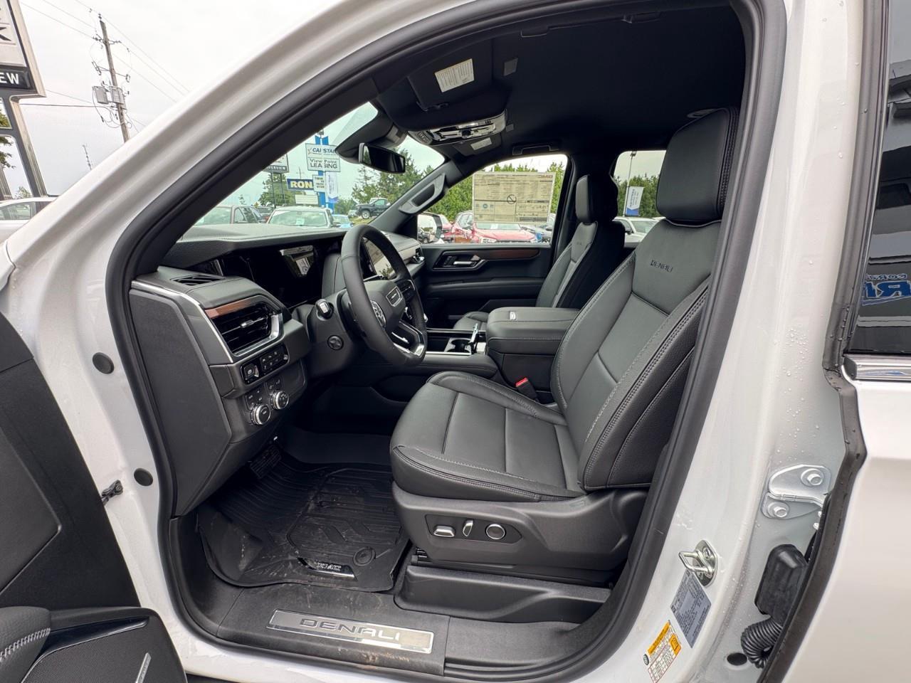 2026 GMC Yukon Denali 4dr 4x4 Photo