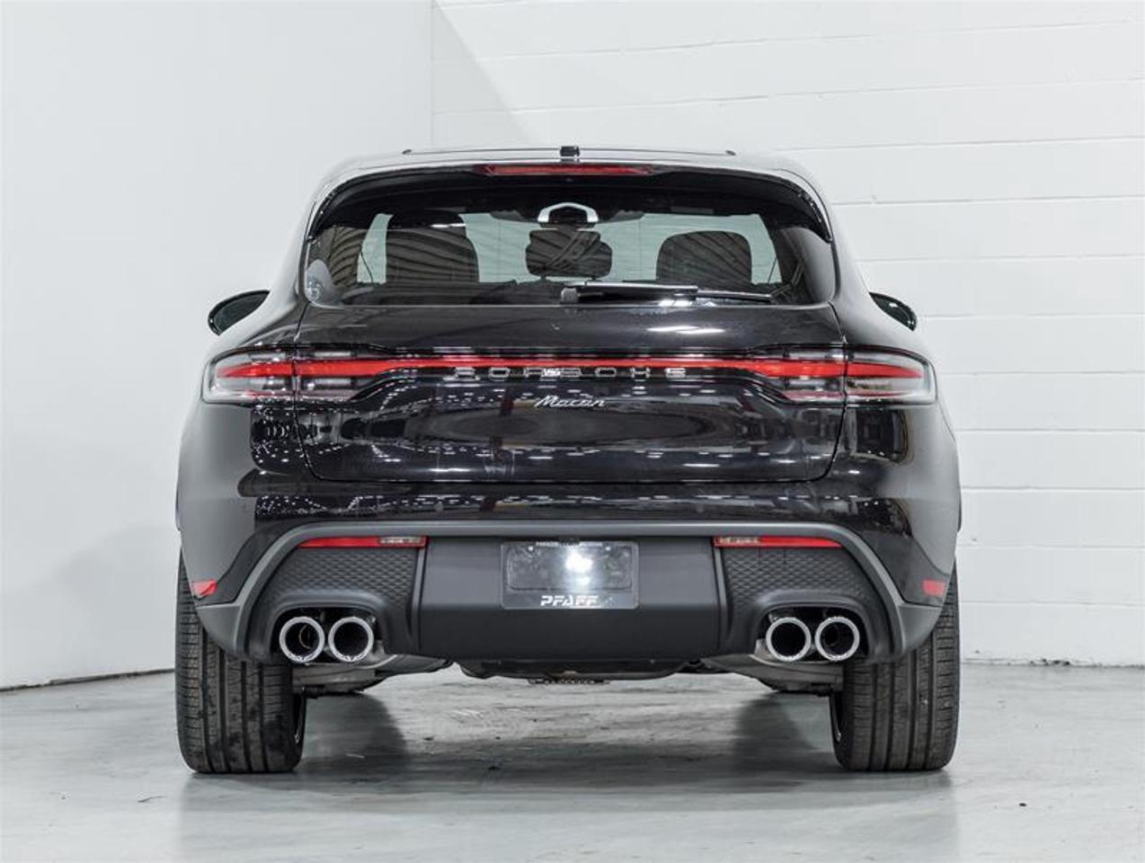 2026 Porsche Macan  Photo
