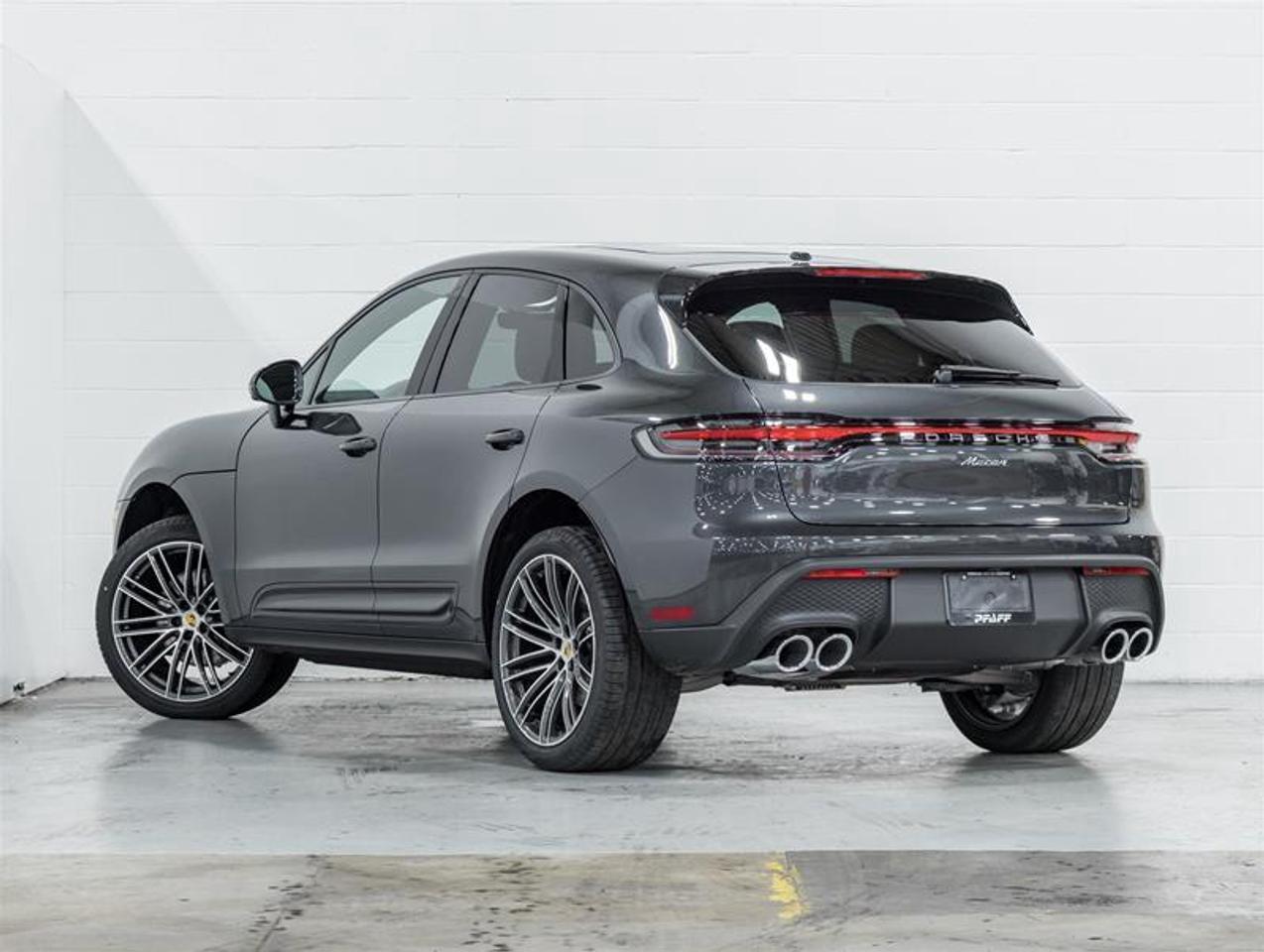 2026 Porsche Macan  Photo