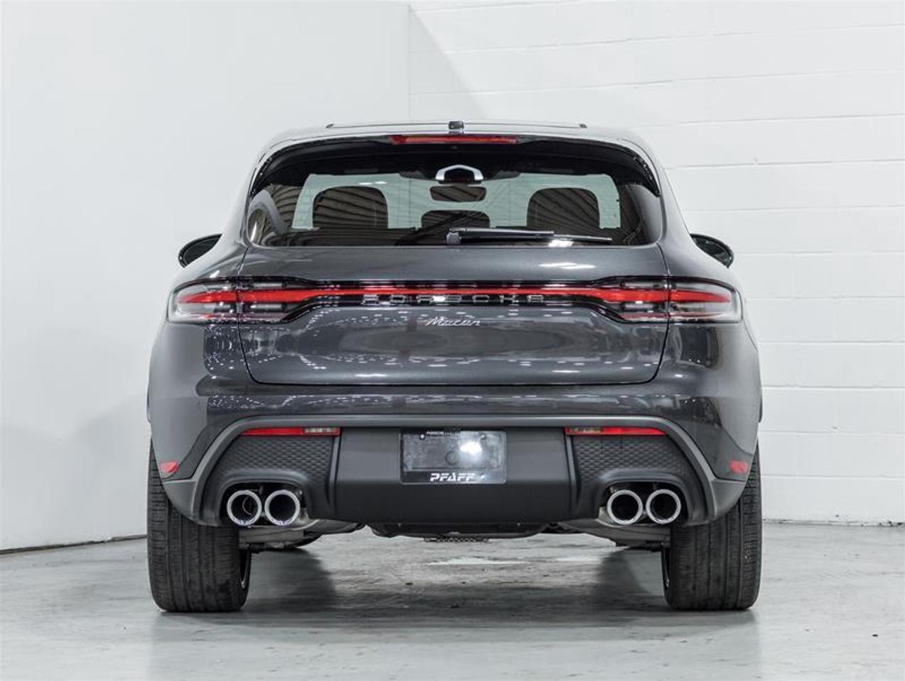 2026 Porsche Macan  Photo