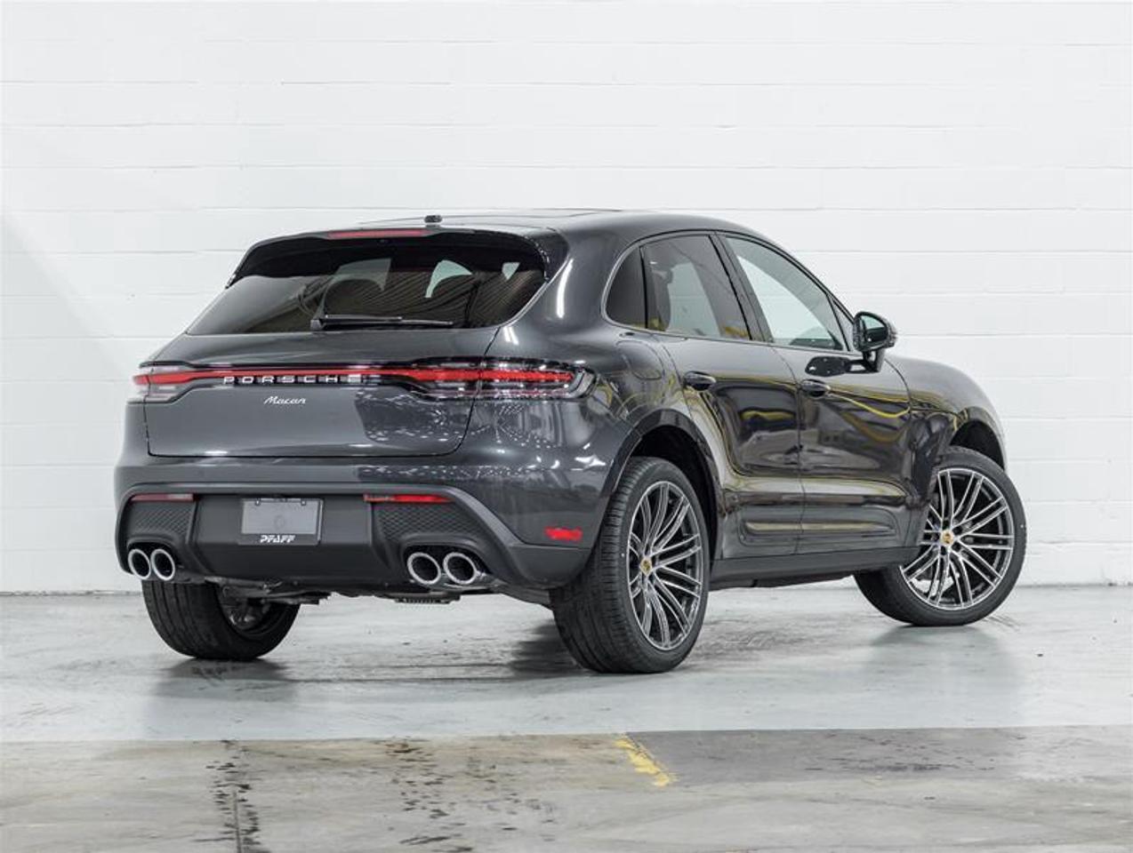2026 Porsche Macan  Photo