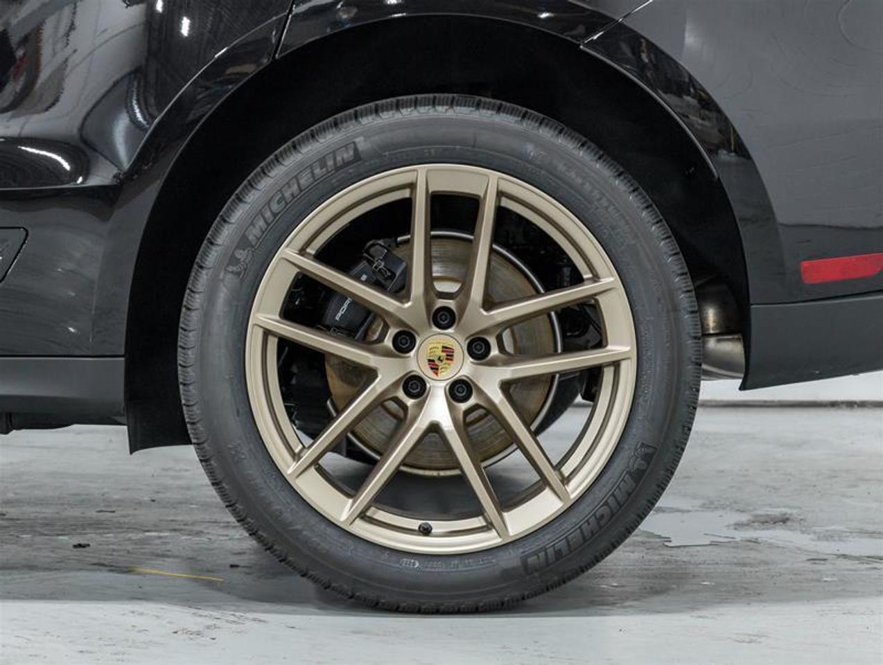 2026 Porsche Macan  Photo