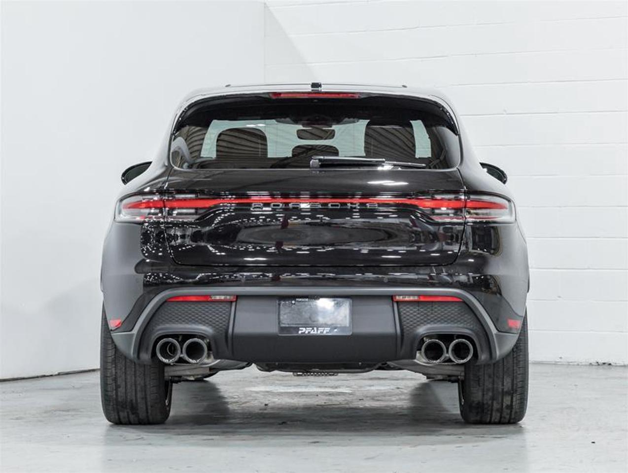 2026 Porsche Macan  Photo