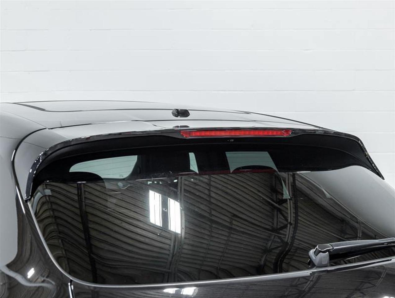 2026 Porsche Macan  Photo