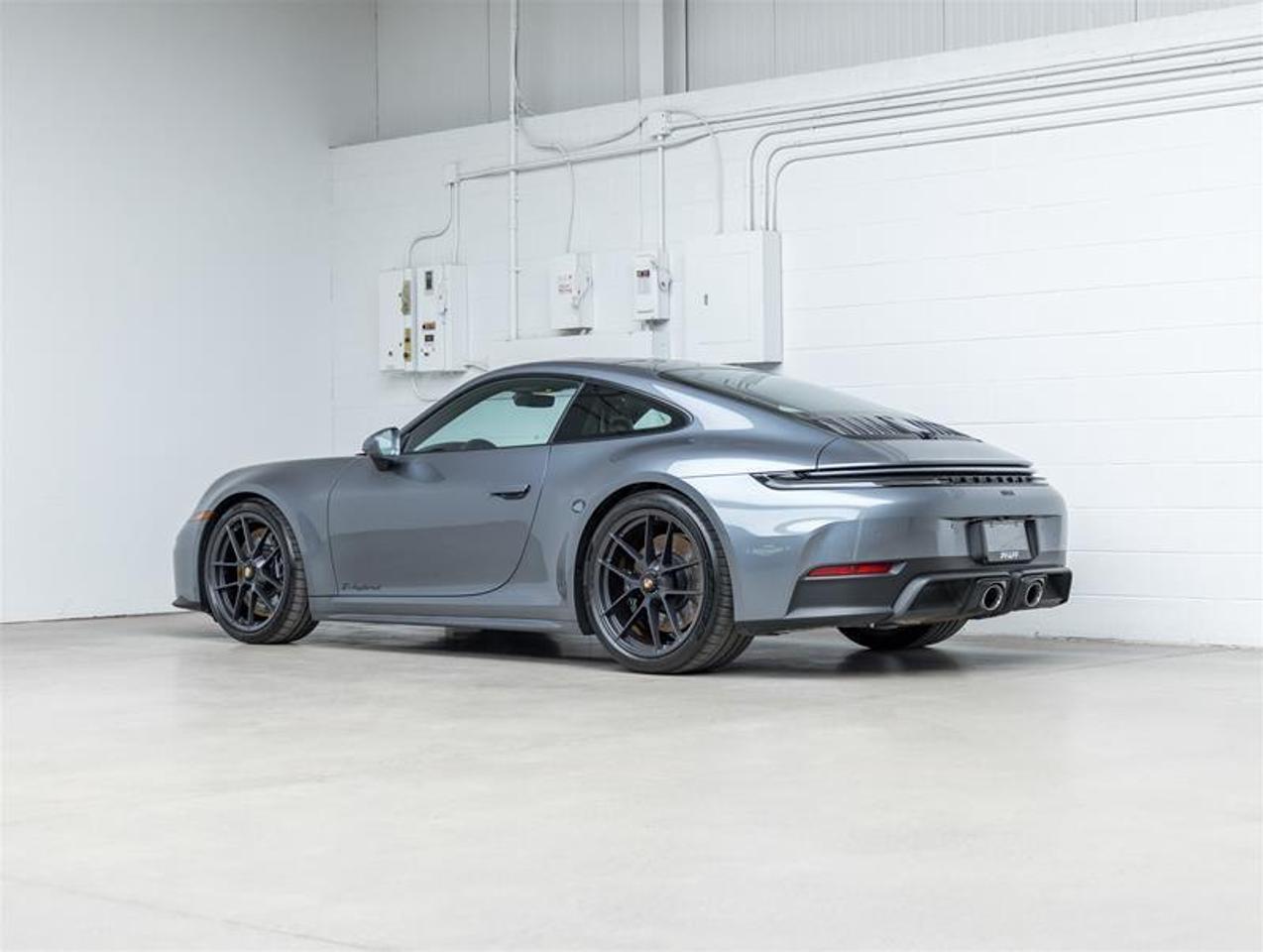 2025 Porsche 911  Photo