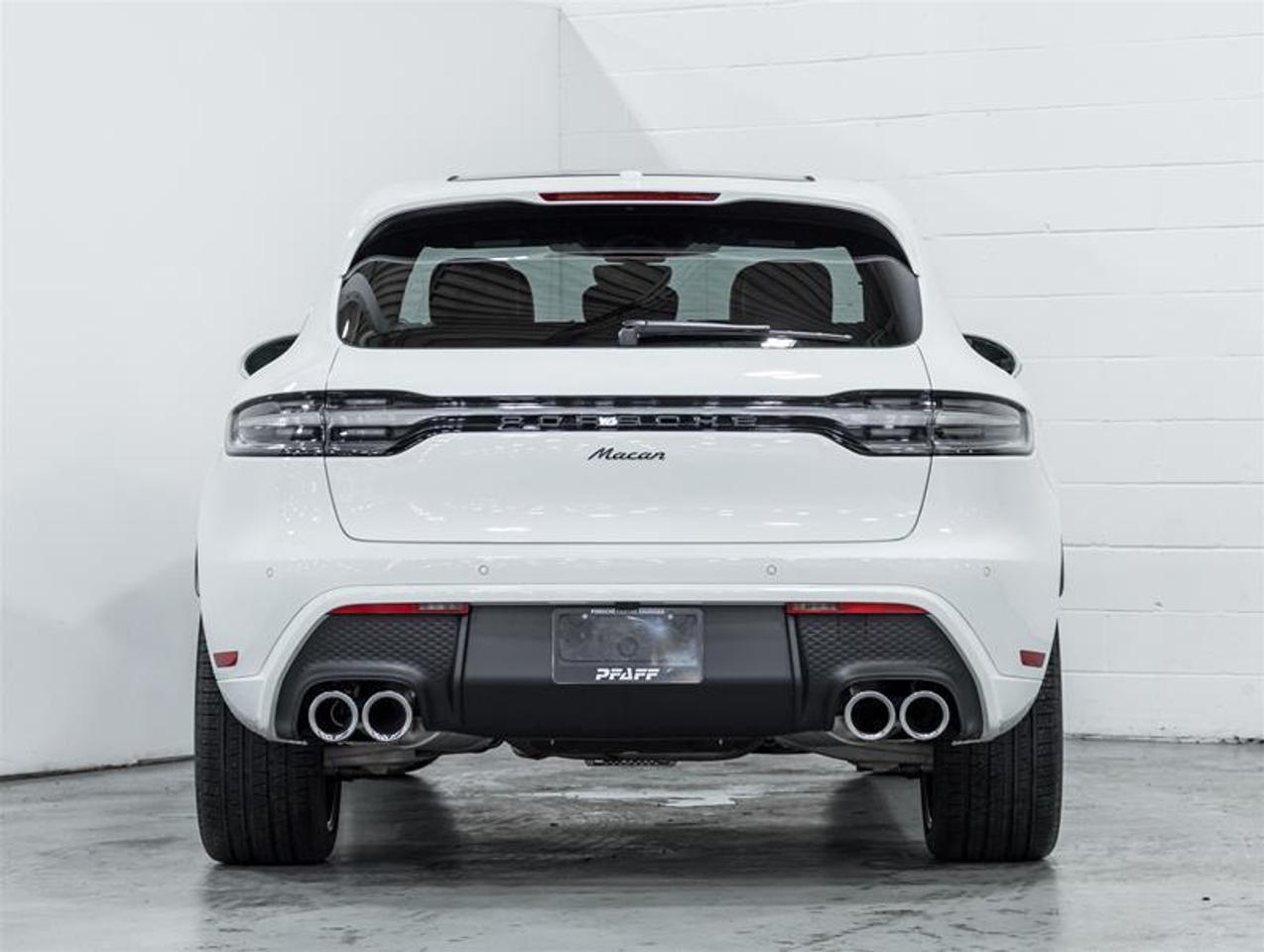 2026 Porsche Macan  Photo
