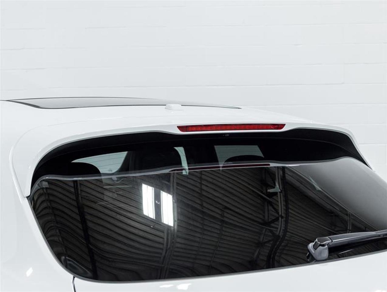 2026 Porsche Macan  Photo