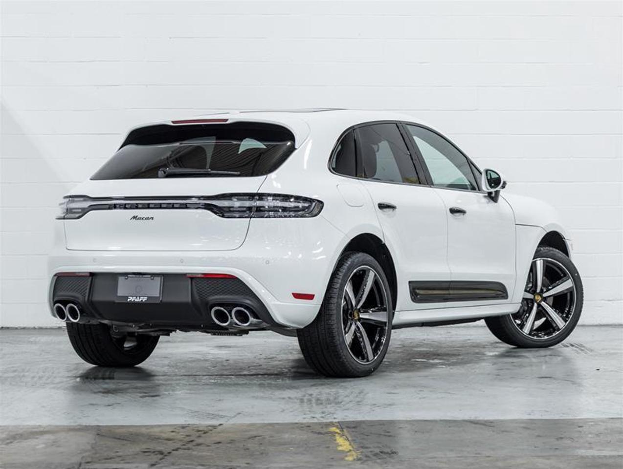 2026 Porsche Macan  Photo