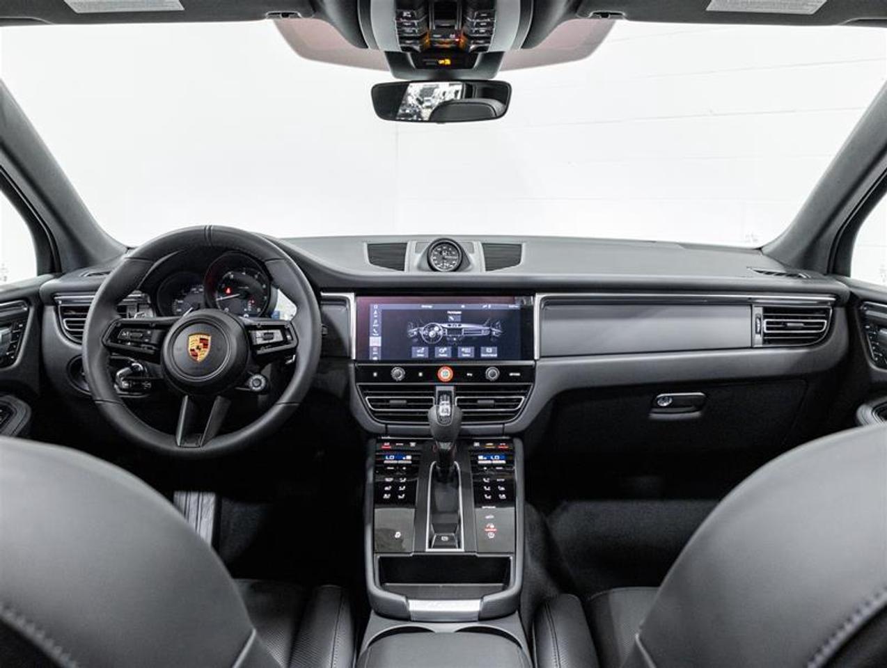 2026 Porsche Macan  Photo