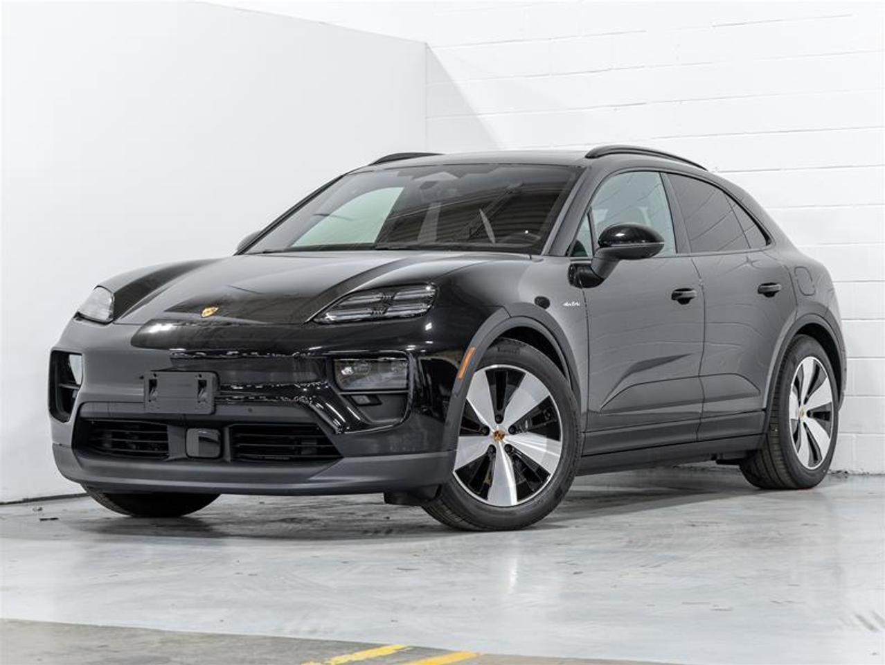 2025 Porsche Macan  Photo