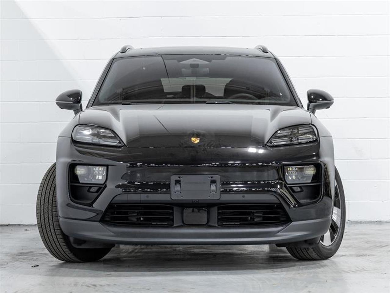 2025 Porsche Macan  Photo