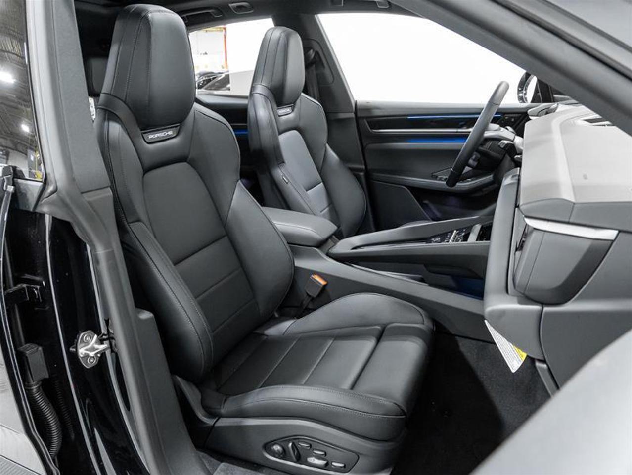 2025 Porsche Macan  Photo