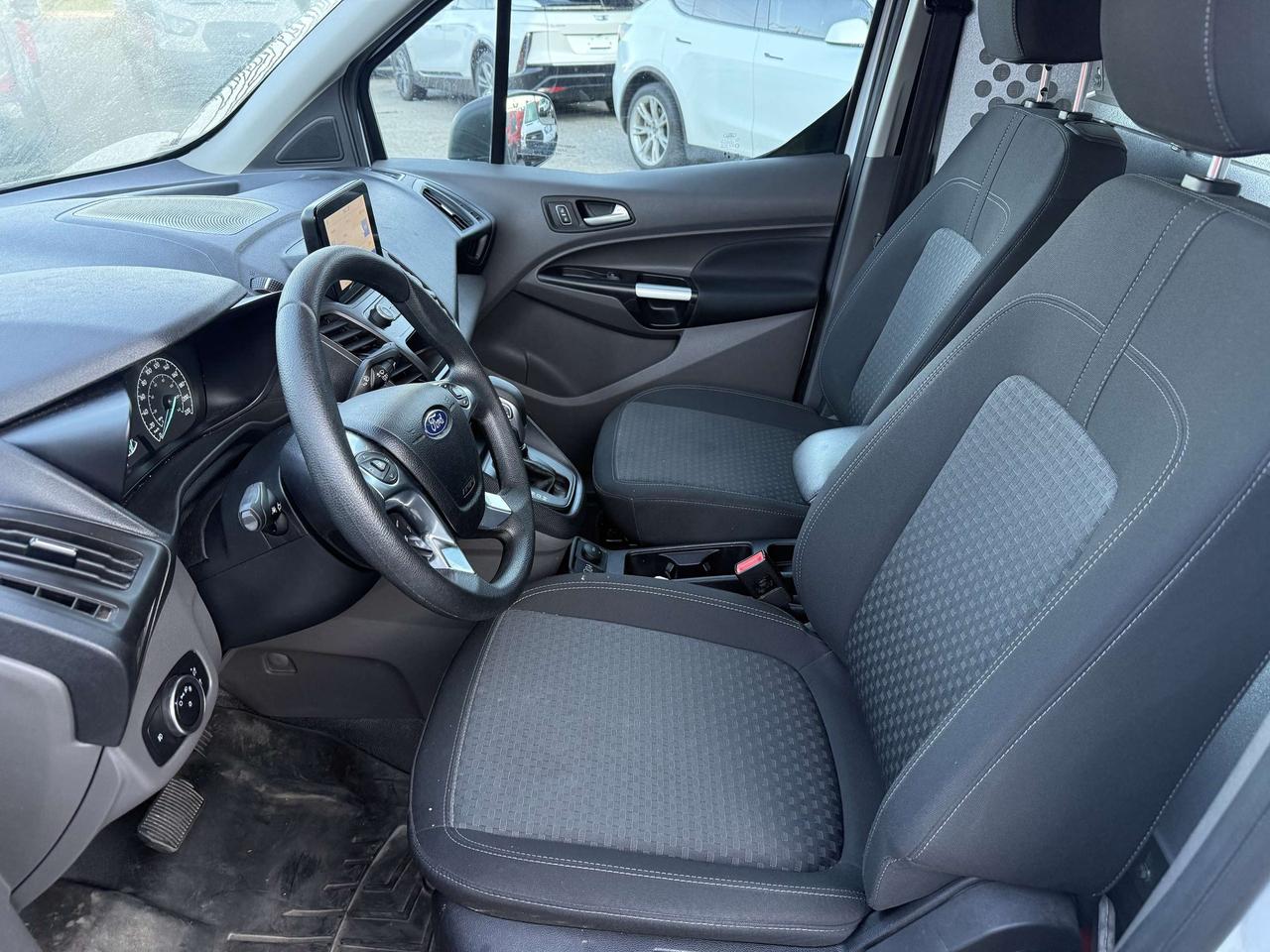 2023 Ford Transit Connect XLT w-Dual Sliding Doors Photo4