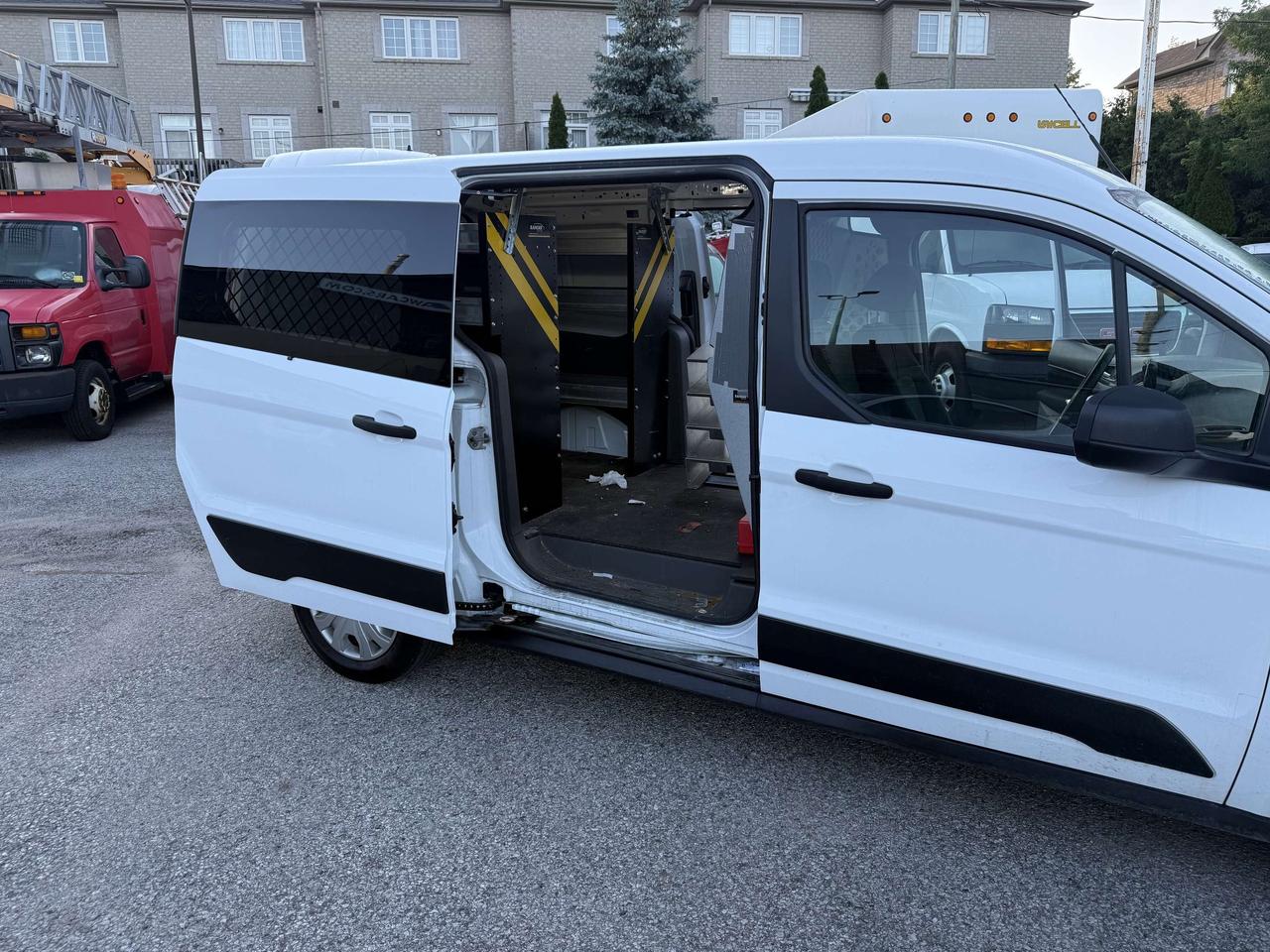2023 Ford Transit Connect XLT w-Dual Sliding Doors Photo
