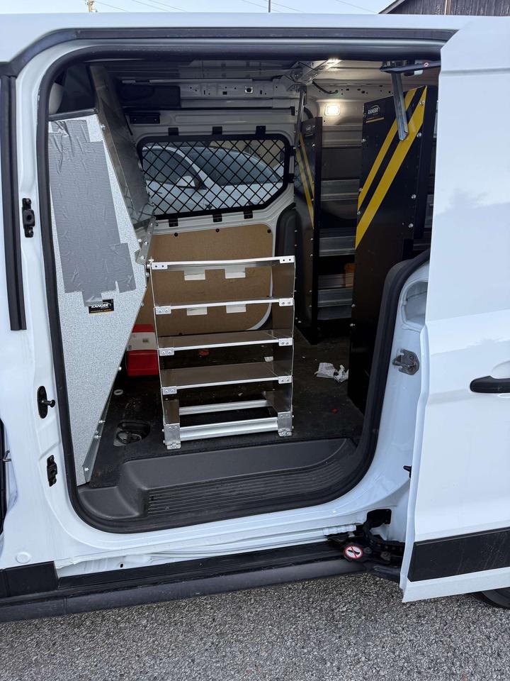 2023 Ford Transit Connect XLT w-Dual Sliding Doors Photo