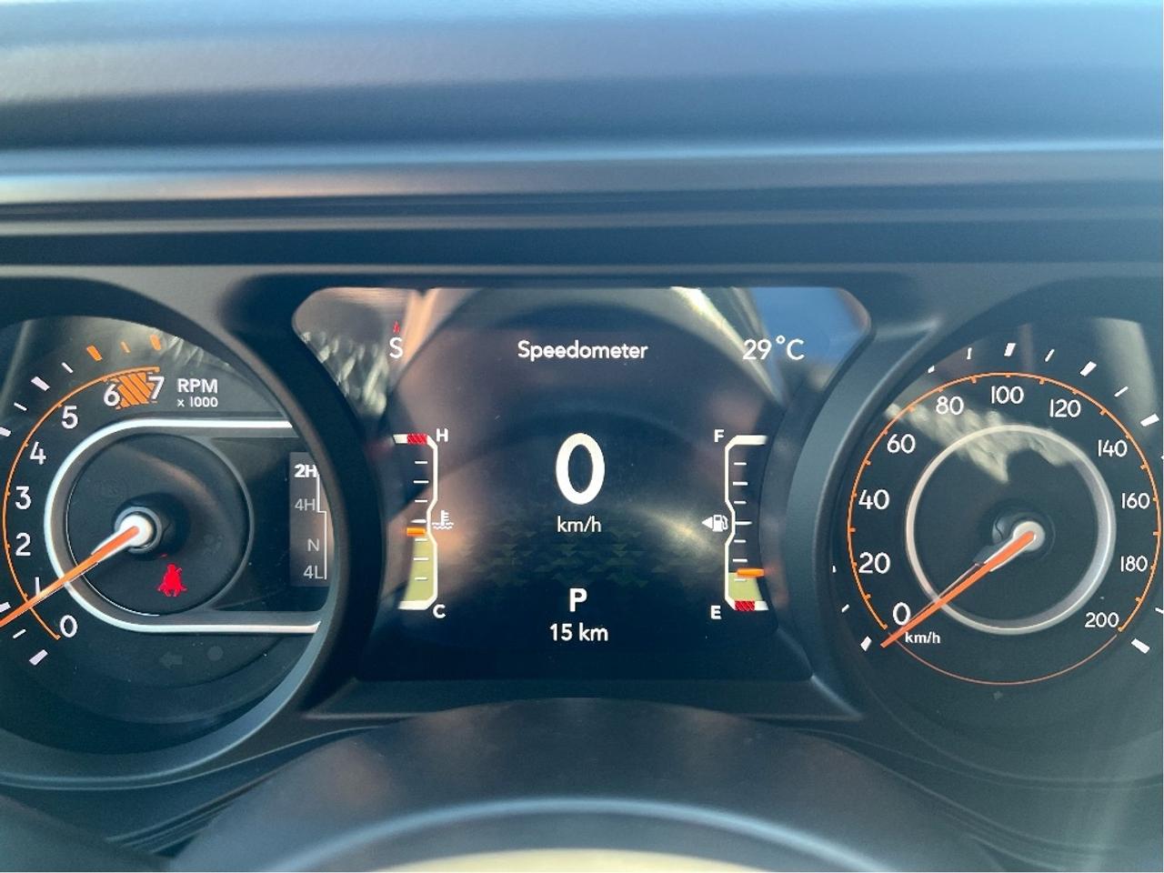 2025 Jeep Wrangler Sahara w/Technology Group, Tubular Steps Photo