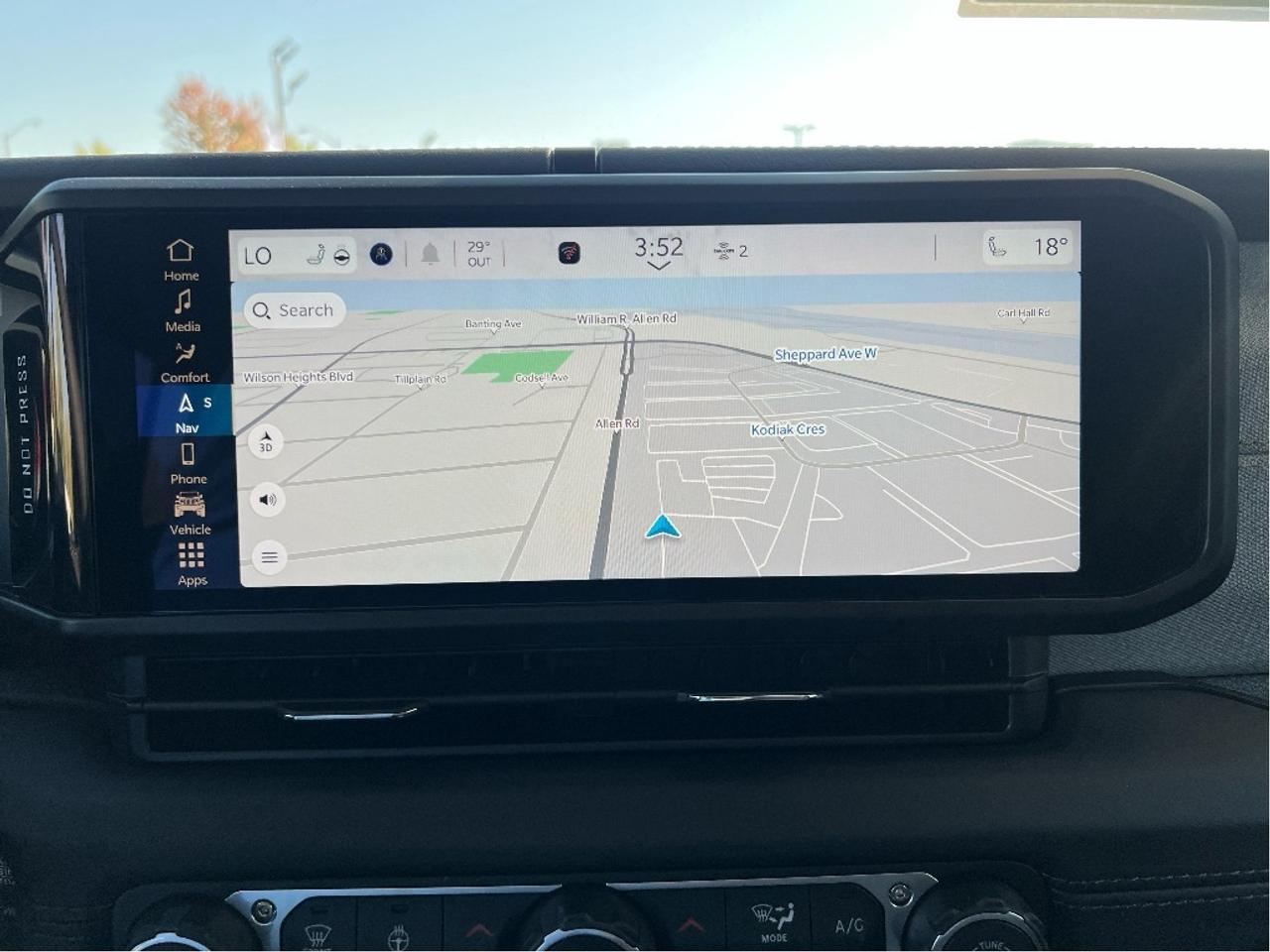 2025 Jeep Wrangler Sahara w/Technology Group, Tubular Steps Photo