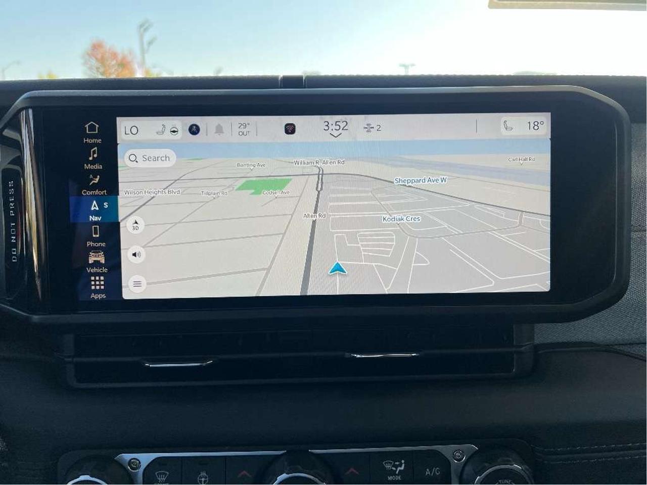 2025 Jeep Wrangler Sahara w/Technology Group, Tubular Steps Photo