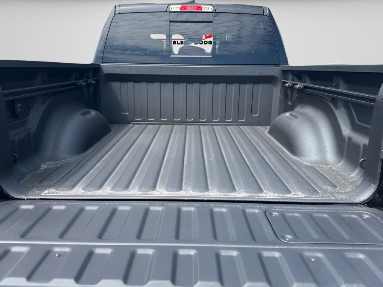 2026 RAM 1500 SPORT 4X4 CREW CAB 5'7" BOX Photo