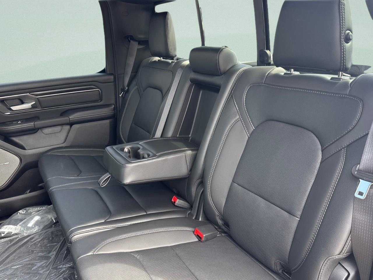 2026 RAM 1500 SPORT 4X4 CREW CAB 5'7" BOX Photo