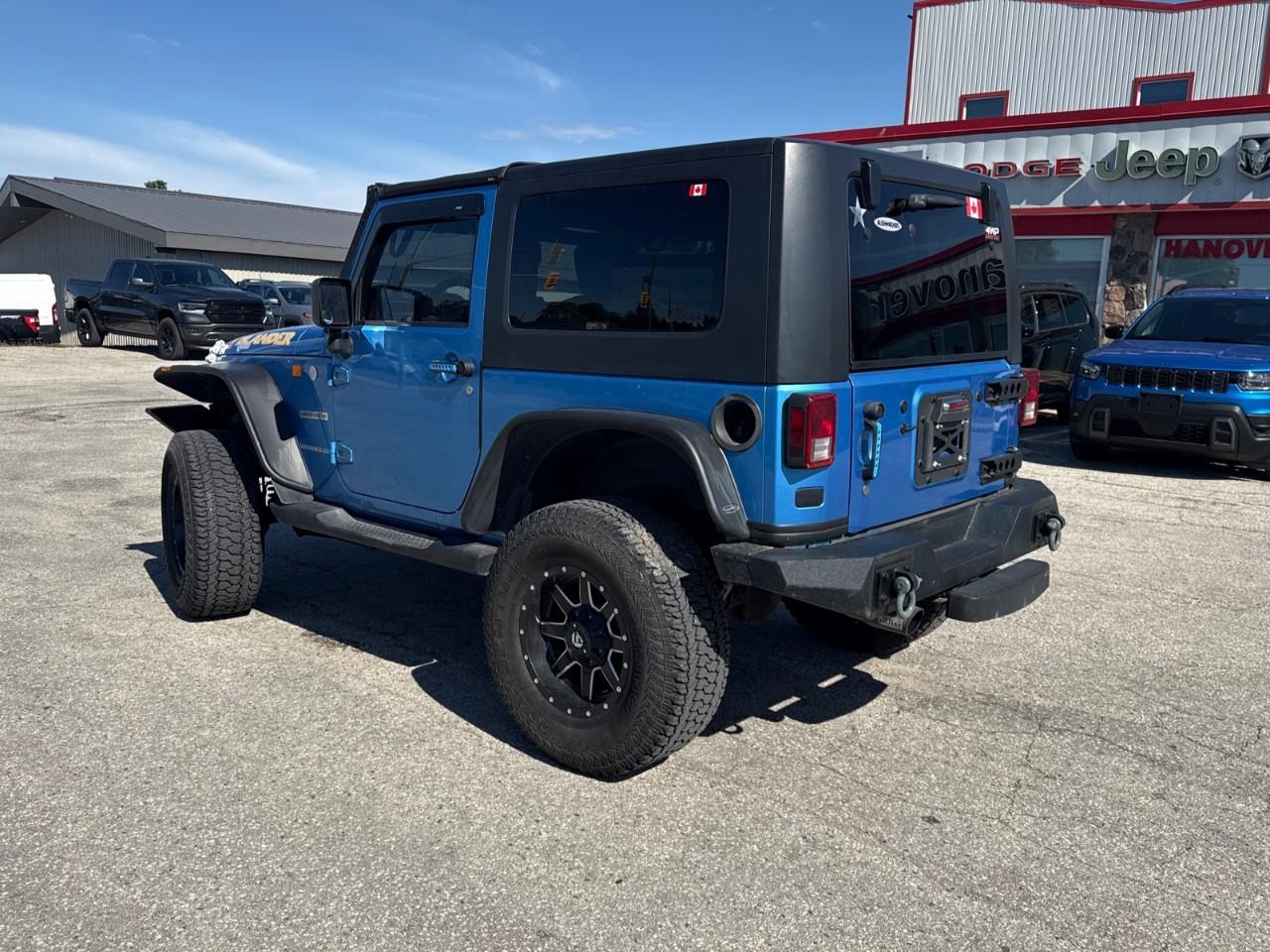 2010 Jeep Wrangler 4WD 2dr Islander *Ltd Avail* Photo