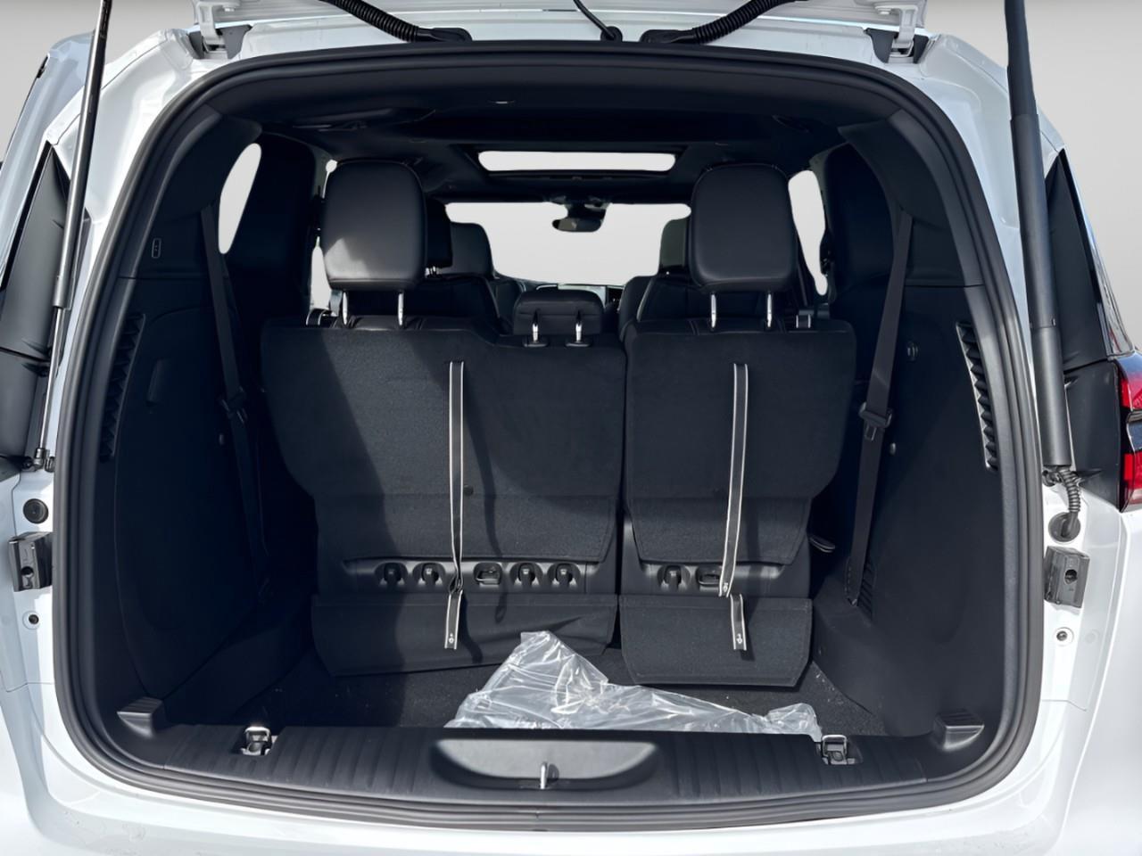 2026 Chrysler Pacifica Select AWD Photo