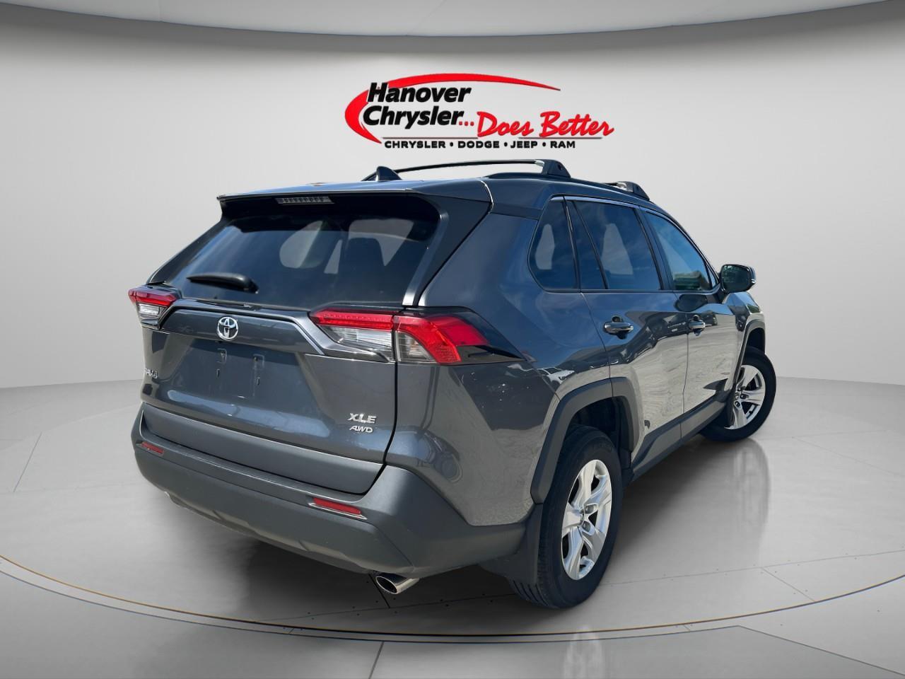 2021 Toyota RAV4 XLE AWD Photo