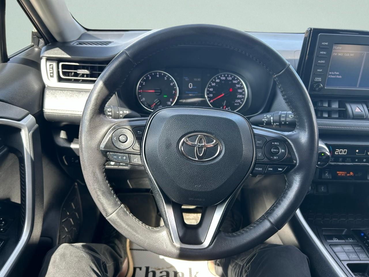 2021 Toyota RAV4 XLE AWD Photo