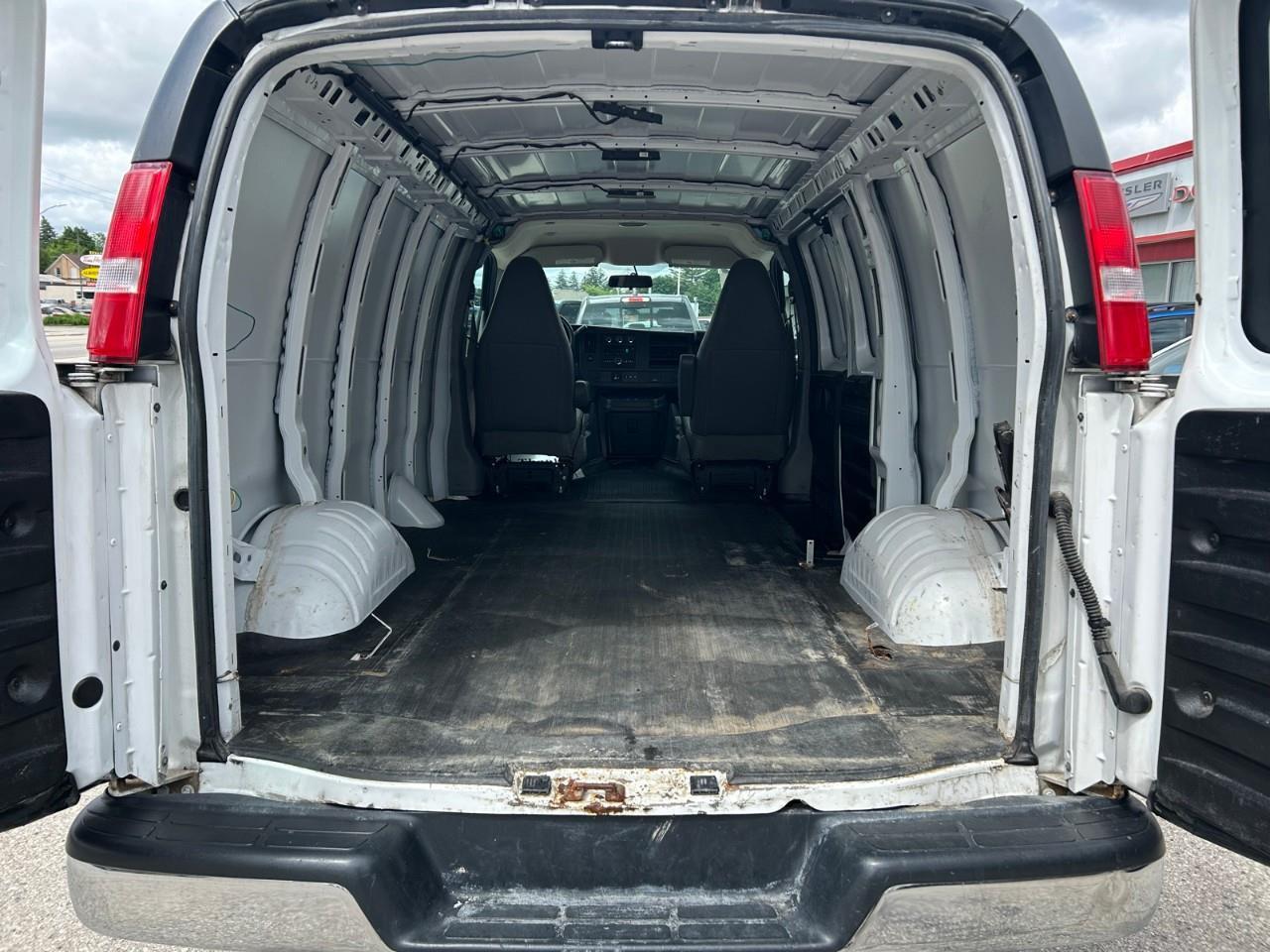 2020 GMC Savana Cargo Van 2500 Regular Wheelbase Rear-Wheel Drive Photo