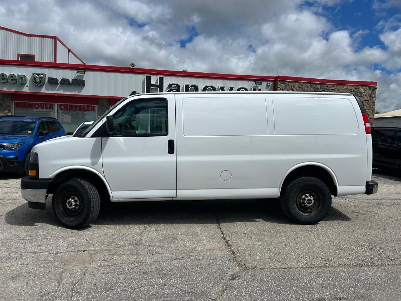 2020 GMC Savana Cargo Van 2500 Regular Wheelbase Rear-Wheel Drive Photo
