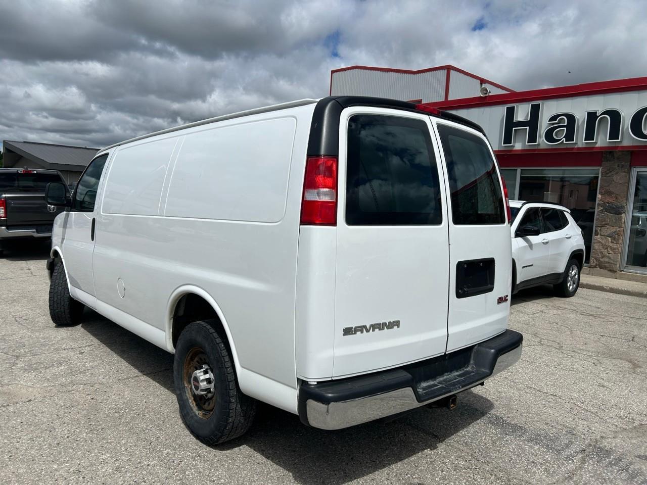 2020 GMC Savana Cargo Van 2500 Regular Wheelbase Rear-Wheel Drive Photo