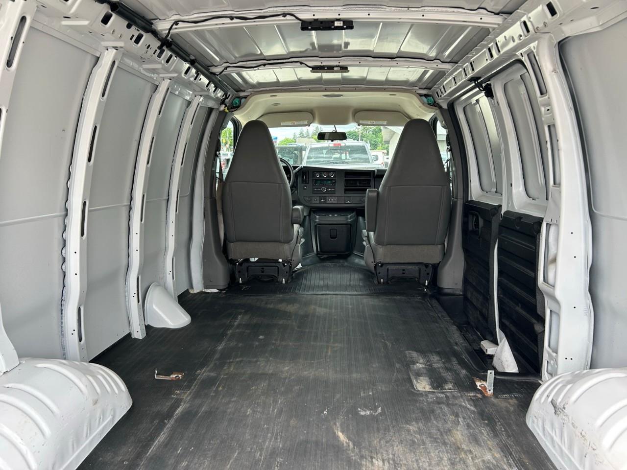 2020 GMC Savana Cargo Van 2500 Regular Wheelbase Rear-Wheel Drive Photo