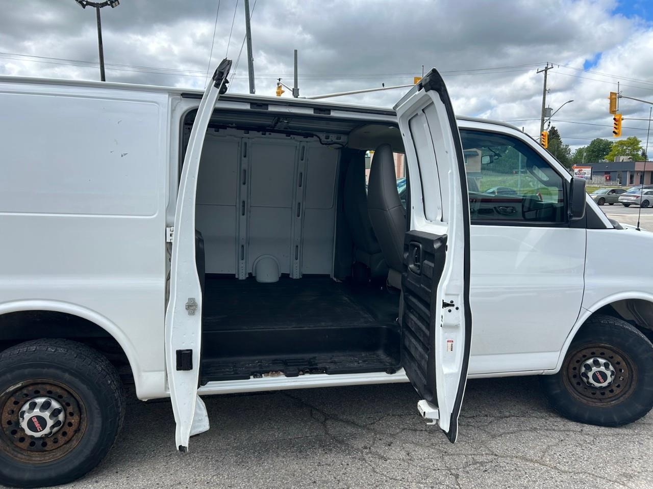2020 GMC Savana Cargo Van 2500 Regular Wheelbase Rear-Wheel Drive Photo